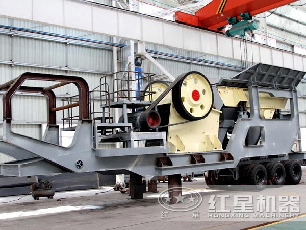 經(jīng)典顎式輪胎式移動破石機(jī)