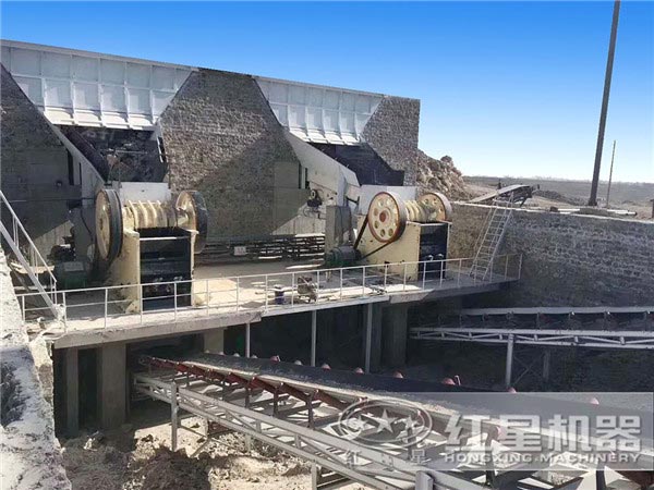顎式破碎機生產現(xiàn)場