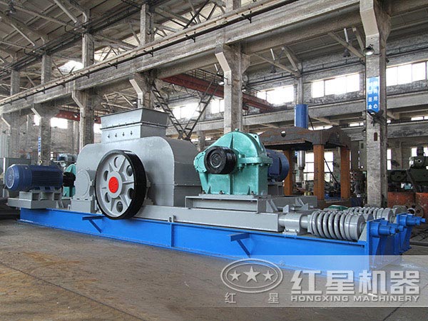 雙輥破碎機生產(chǎn)車間