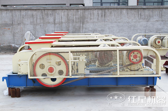 對(duì)輥式破碎機(jī)設(shè)備，價(jià)格優(yōu)惠